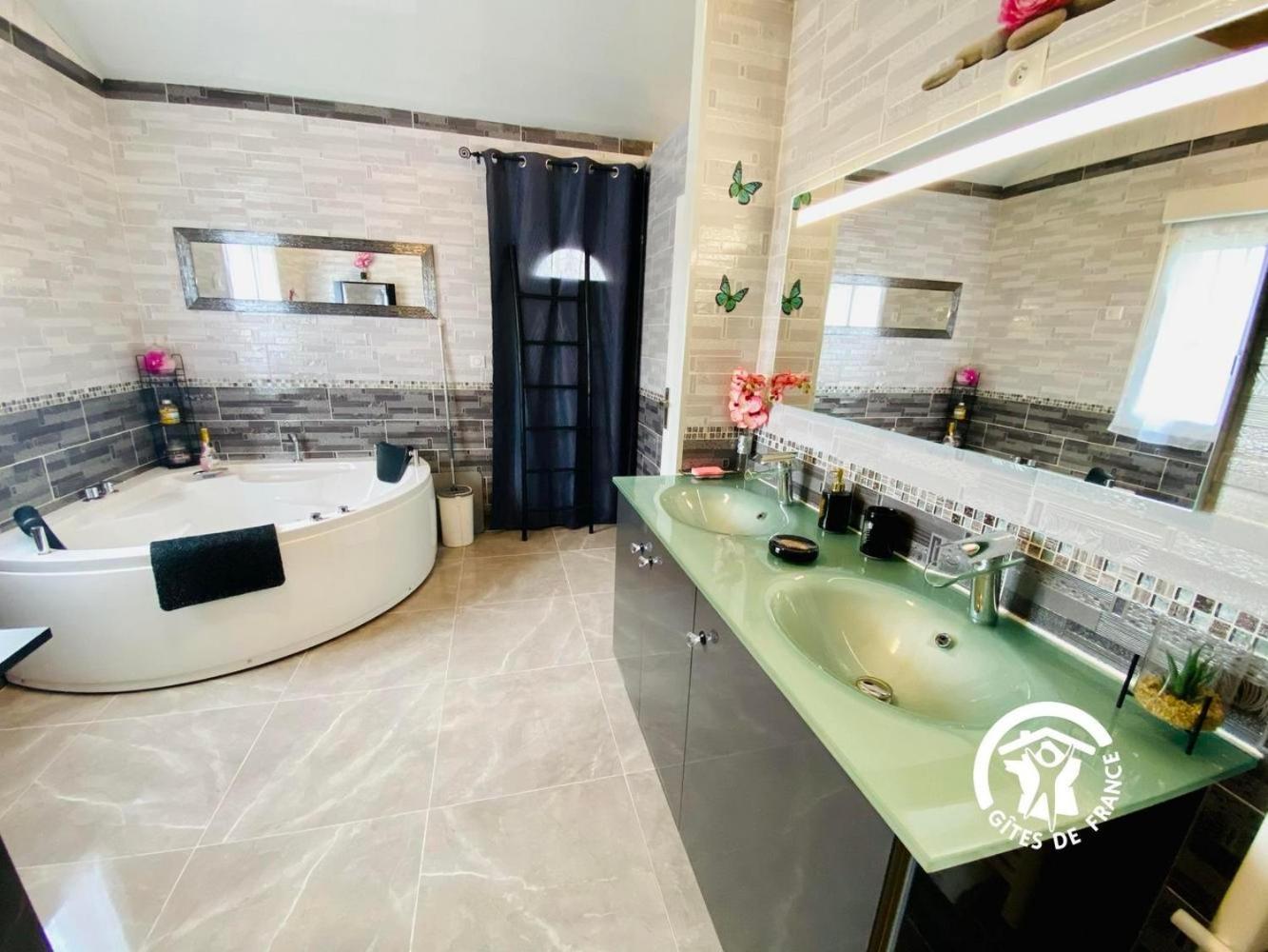 Le Cosy Occitan Villa Chaleureuse Independante Baignoire Terrasse Jardin 卡尔卡松 外观 照片